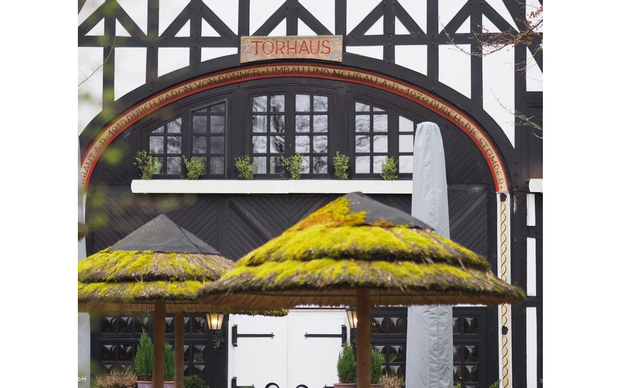 Torhaus außen.JPG