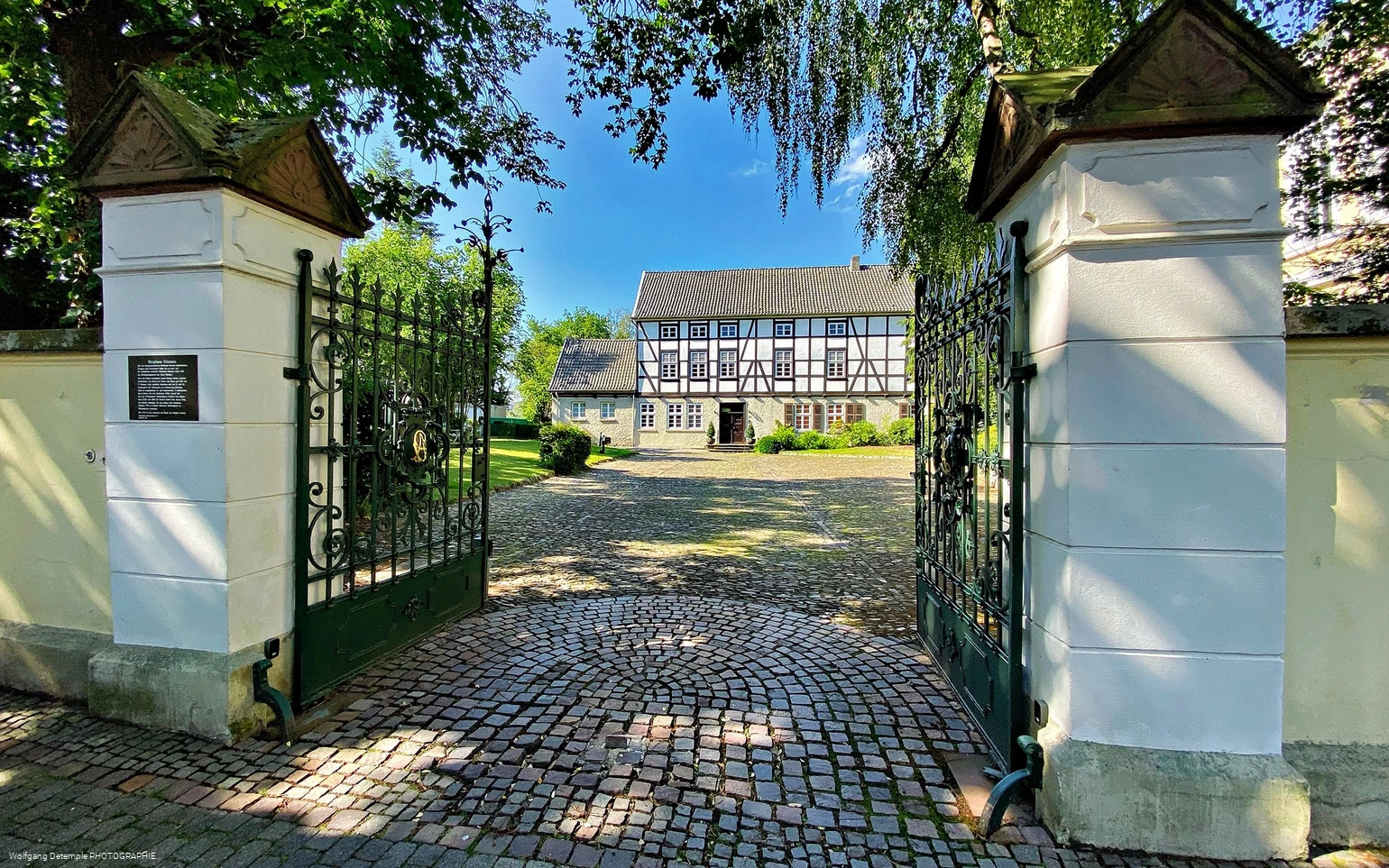 Burghaus_Gransau.jpg