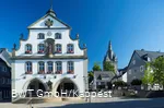 Rathaus Brilon mit Propsteikirche